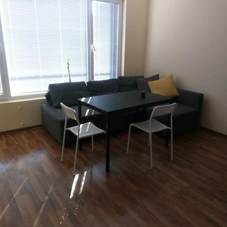 Cozy Apartament Naydenov Burgas Exterior photo