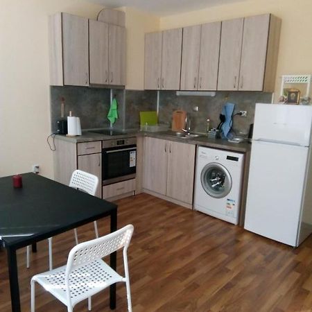 Cozy Apartament Naydenov Burgas Exterior photo