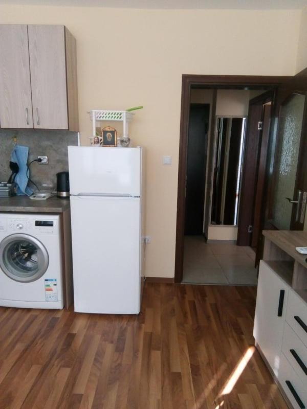 Cozy Apartament Naydenov Burgas Exterior photo